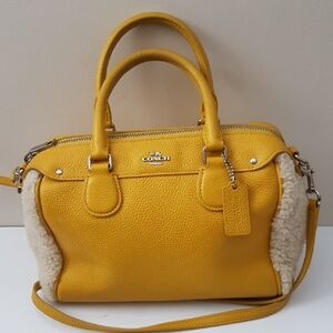 Coach Bennett Pebble Leather Sherpa Handbag